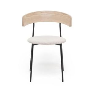 Friday Dining Chair With Arms - Natural/Upholstery (Silent Cream 02)